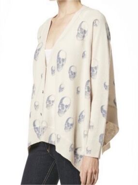 Skull Cashmere Cream Swing Cardigan with Gray Skull Print in M